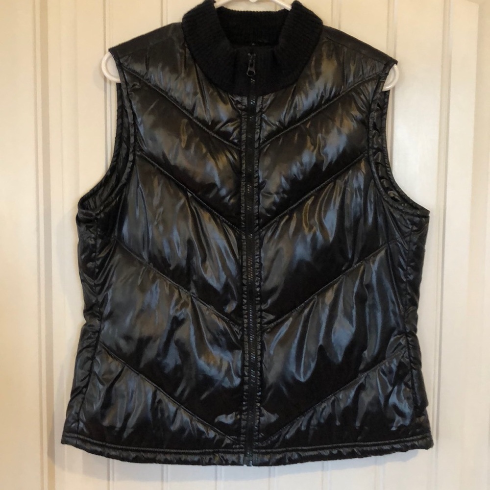 Women's puffer vest
